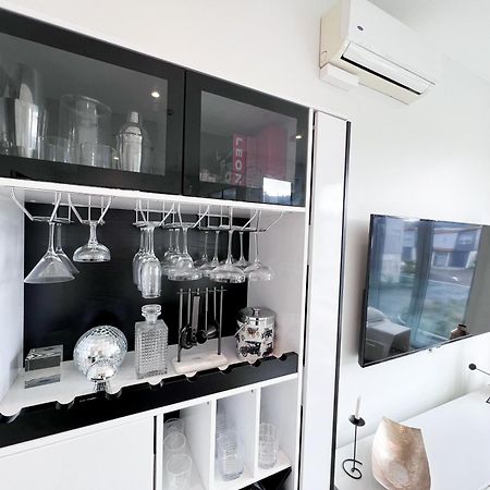 Luxury 2 Bedroom Apartment With Cocktail Bar And Espresso Machine オークランド エクステリア 写真