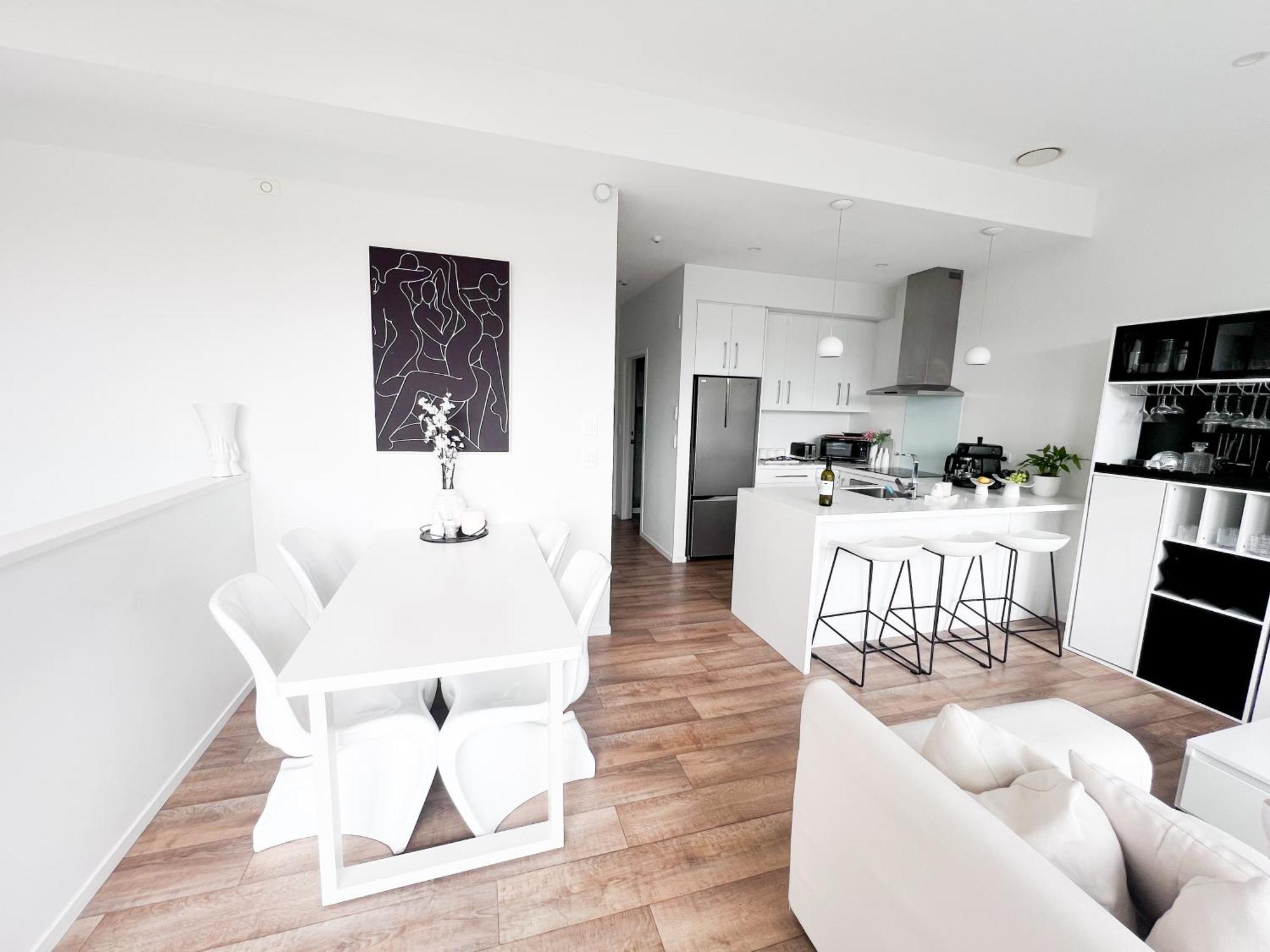 Luxury 2 Bedroom Apartment With Cocktail Bar And Espresso Machine オークランド エクステリア 写真