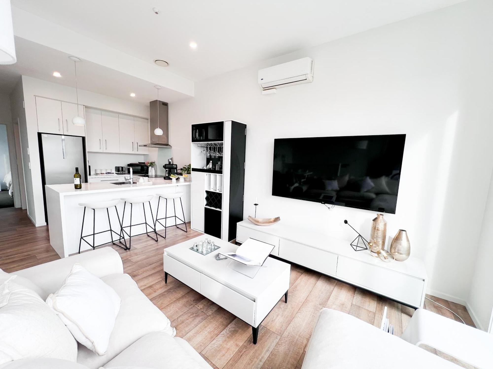Luxury 2 Bedroom Apartment With Cocktail Bar And Espresso Machine オークランド エクステリア 写真